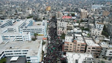 Photo of بعد إطلاق ثلاثة صواريخ من قطاع غزة، قررت إسرائيل السبت إغلاق معبر إيريز (بيت حانون) اعتبارا من الأحد.